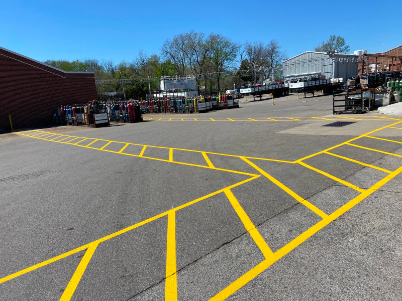 Retail No-Parking Zone Markings